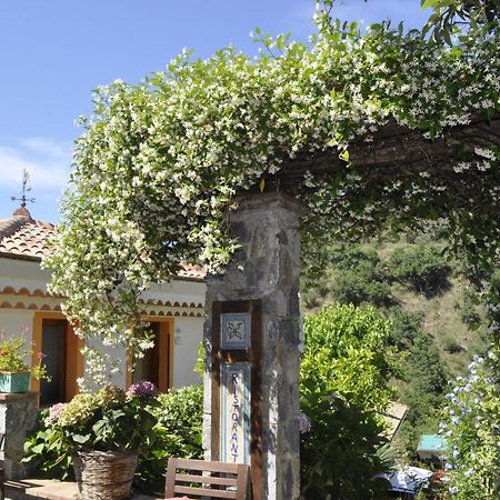 ホテル Borgo San Francesco ジョイオーザ・マレーア エクステリア 写真