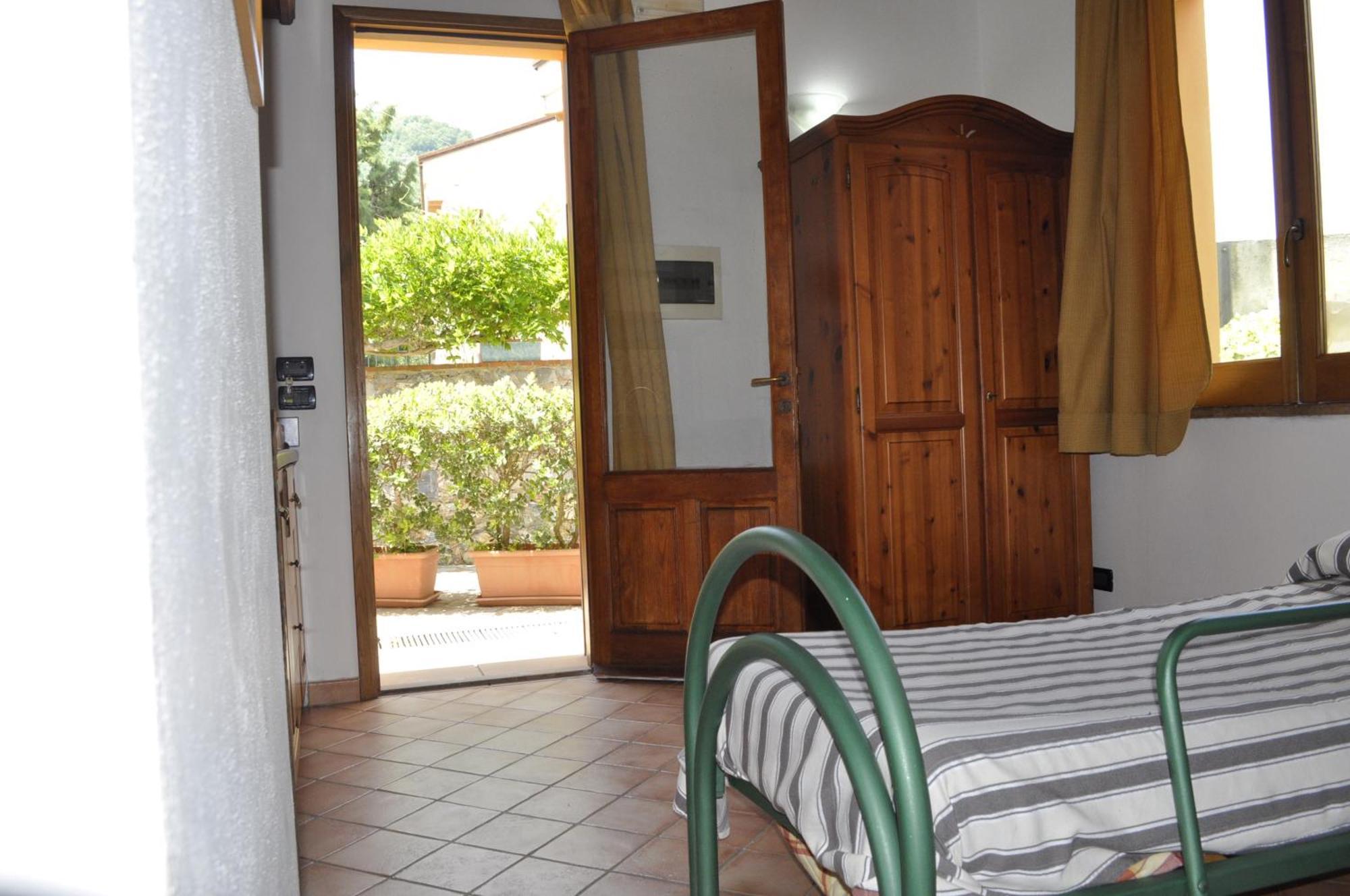 ホテル Borgo San Francesco ジョイオーザ・マレーア 部屋 写真