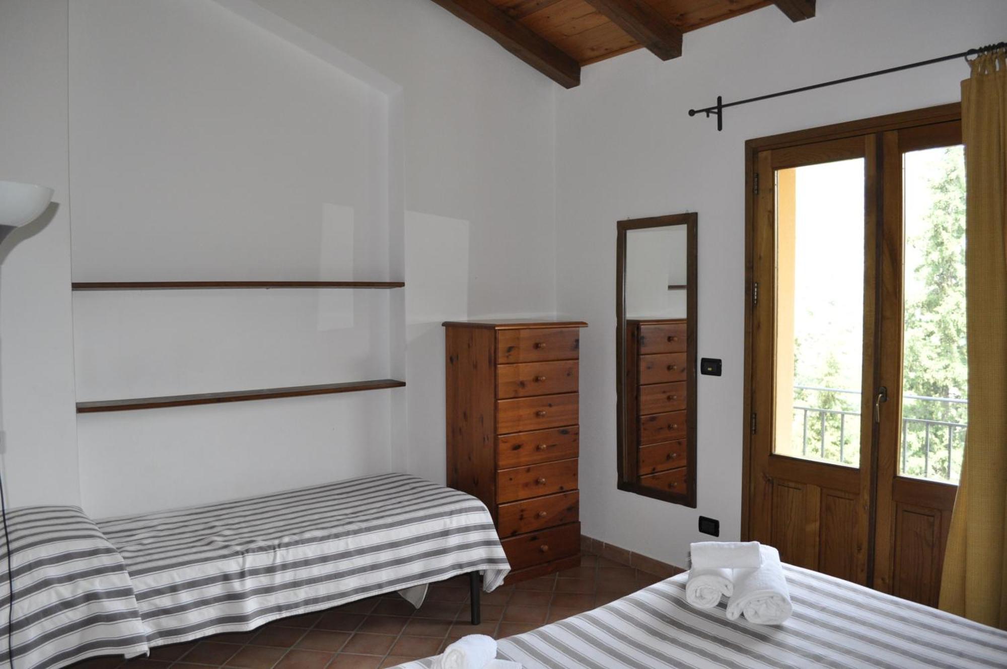 ホテル Borgo San Francesco ジョイオーザ・マレーア 部屋 写真