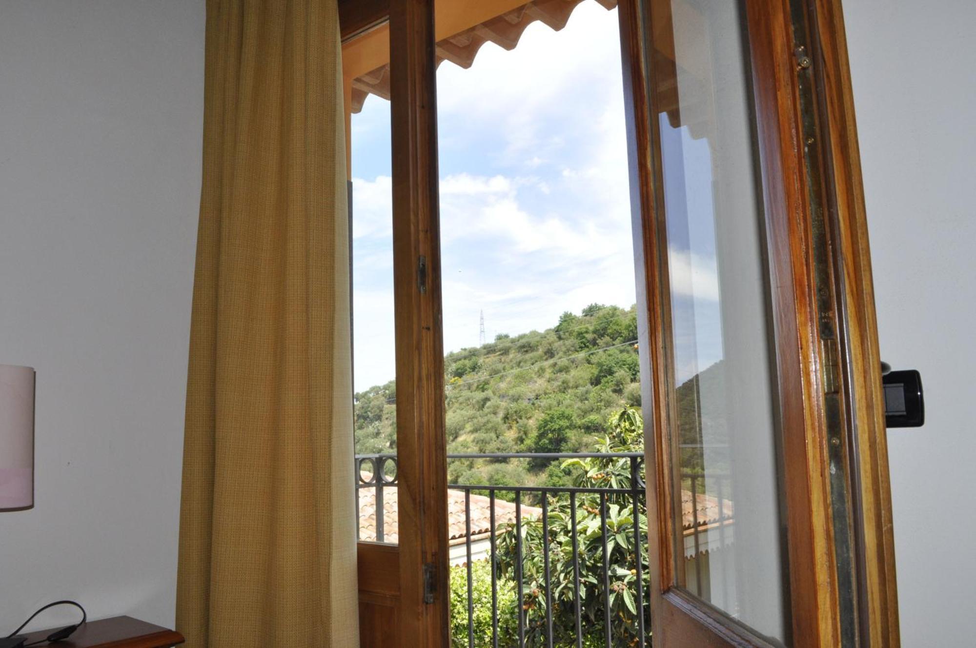 ホテル Borgo San Francesco ジョイオーザ・マレーア 部屋 写真