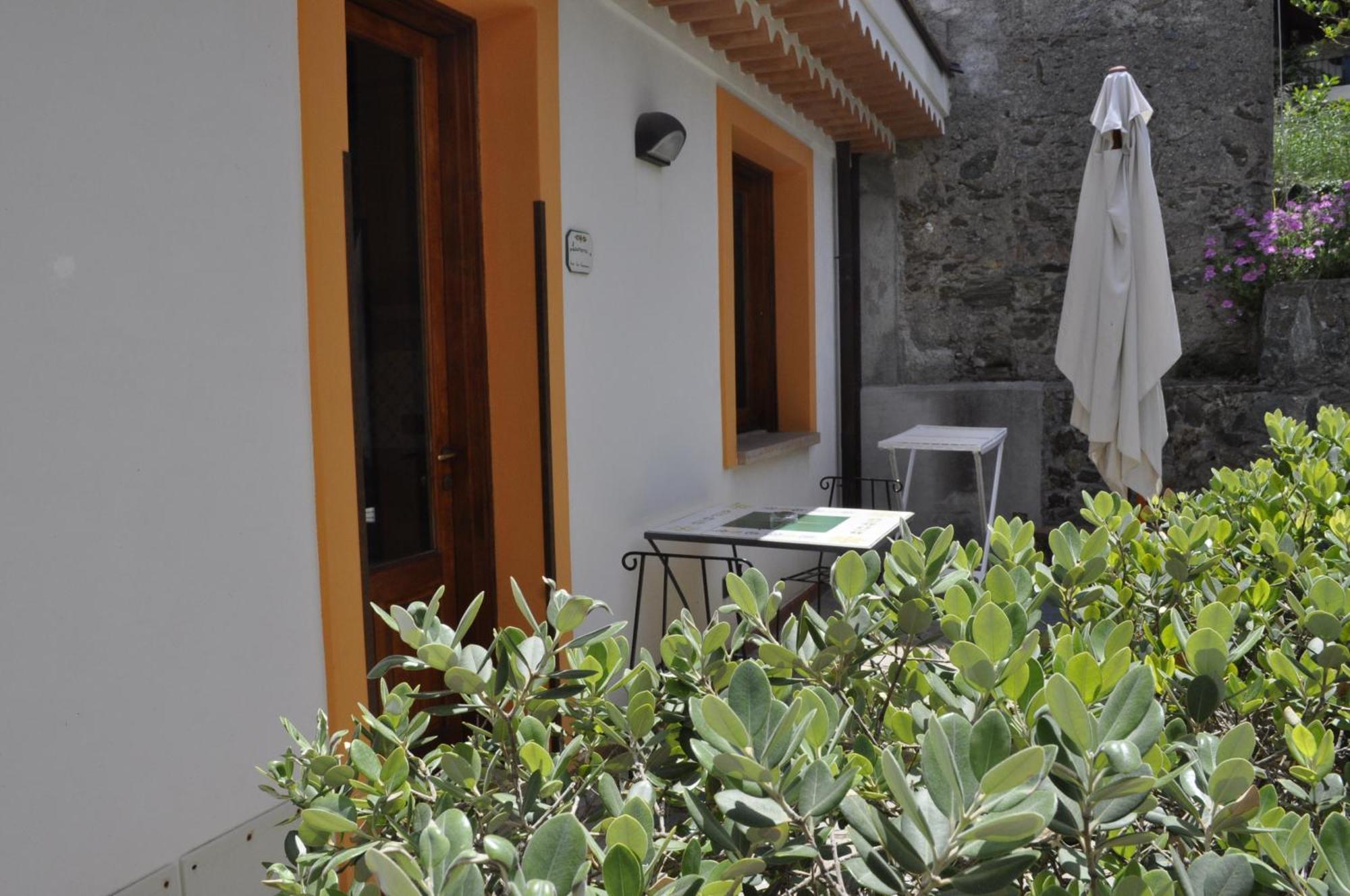 ホテル Borgo San Francesco ジョイオーザ・マレーア 部屋 写真
